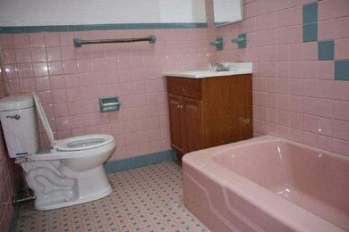 5242 Chancellor St, Philadelphia, PA 19139 - photo 4