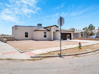 1561 S Kenazo Ave, Horizon City, TX 79928 - photo 2