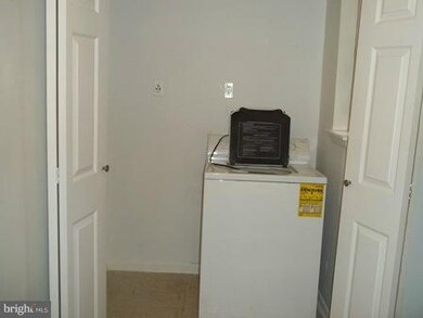 818 W Barre St, Baltimore, MD 21230 - photo 4