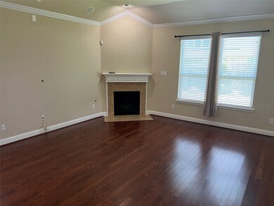 27510 Huggins Crest Ct, Fulshear, TX 77441 - photo 3