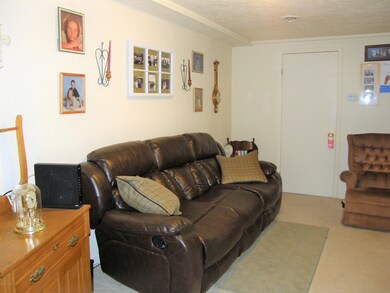 2672_4_LivingRm
