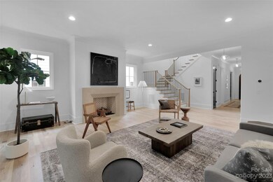 728 Ellsworth Rd, Charlotte, NC 28211 - photo 5