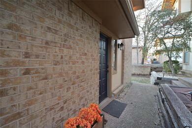 7 Meadow Ln, Bedford, TX 76021 - photo 4