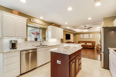 608 Ludo Cir, Hurst, TX 76054 - photo 6