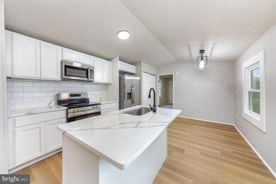 14273 Tatum Ln, Unionville, VA 22567 - photo 4