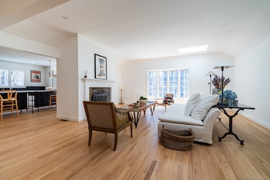 148 W Hills Rd, New Canaan, CT 06840 - photo 7