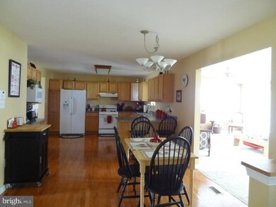 11 Hillside Ln, Berlin, NJ 08009 - photo 4