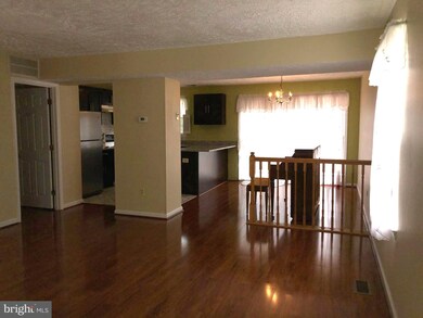 311 Lindera Ct, Glen Burnie, MD 21061 - photo 4