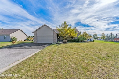 267 Sierra Ct, Findlay, OH 45840 - photo 2