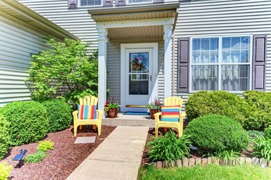 24306 Apple Tree Ln, Plainfield, IL 60585 - photo 4