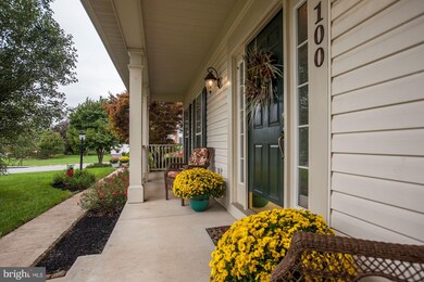 100 Phoenix Ct, Walkersville, MD 21793 - photo 2