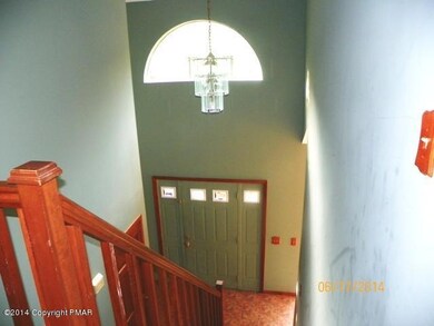 256 Sandlewood Dr, East Stroudsburg, PA 18301 - photo 4