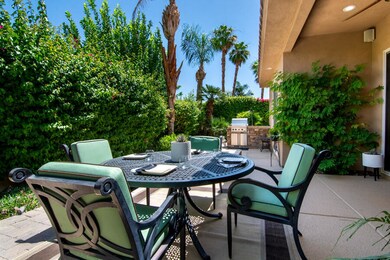 32_Via_Amormio_Outdoor Dining Area on Ba