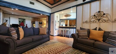 920 Mimosa Dr, Wake Village, TX 75501 - photo 2