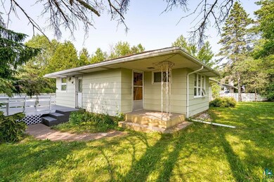 View of front of property featuring a front yard