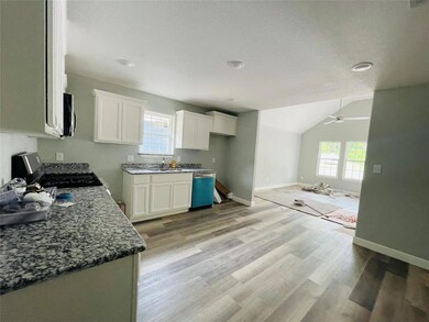 519 N Colbert Ave, Sherman, TX 75090 - photo 4