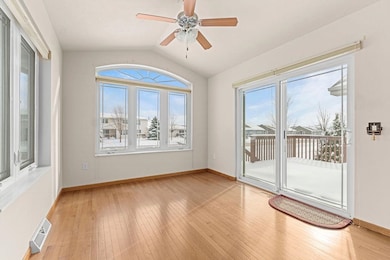 3225 White Tail Ln unit A, Oshkosh, WI 54904 - photo 6