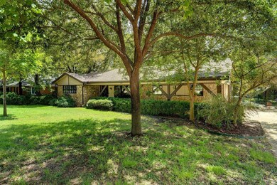 616 Hurst Dr, Bedford, TX 76022 - photo 4