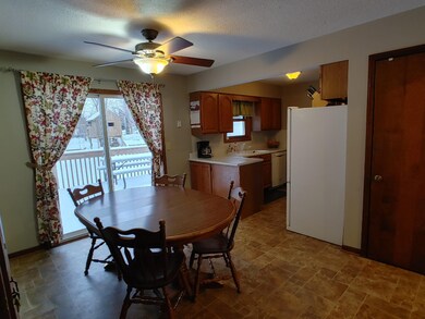 0128210826a_HDR