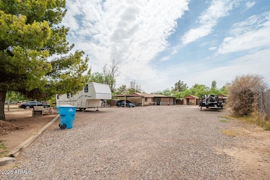 02_Front_05