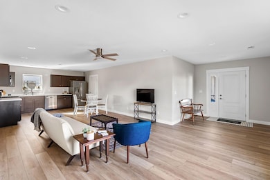 1410 Duncan Dr, Muscatine, IA 52761 - photo 4