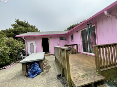 94006 Azalea Ln, Gold Beach, OR 97444 - photo 7