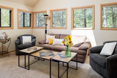 57616 Aspen Ln, Bend, OR 97702 - photo 3