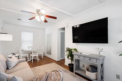 3605 Mandell St, Houston, TX 77006 - photo 5