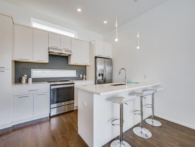 6051 La Vista Dr, Dallas, TX 75206 - photo 2