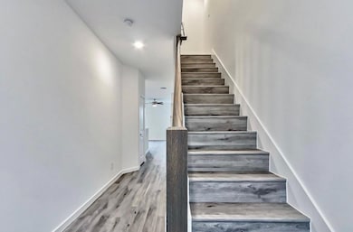 13313 Tetris Dr unit B, Houston, TX 77048 - photo 3