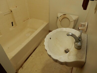 820 S Roys Ave, Columbus, OH 43204 - photo 3