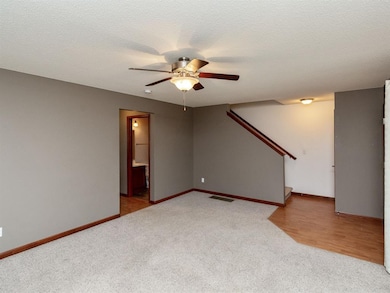 908 8th St SE, Cedar Rapids, IA 52401 - photo 6