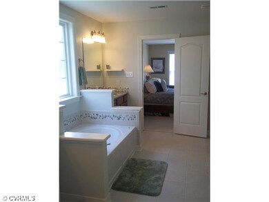 Master Bath - Nice Soaking Tub (Jacuzzi Brand) Dou