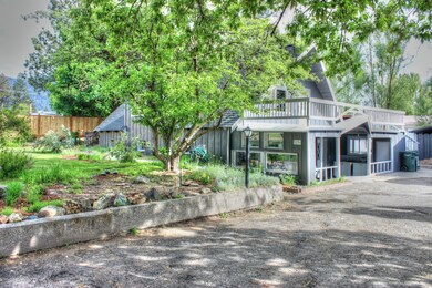 5351 Driveway:side house
