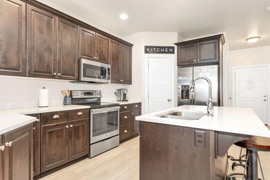 Listing_747637_Photo_6