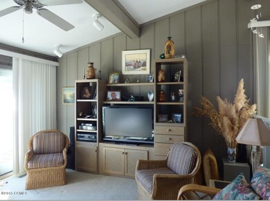 6907ODlivingroom