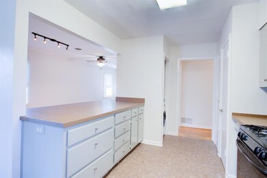 6906 E Mockingbird Ln, Dallas, TX 75214 - photo 5