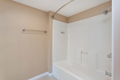 211 Fitzgerald St, East Bernard, TX 77435 - photo 6