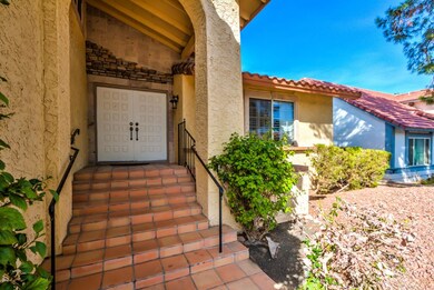 1806 E Redfield Rd-5