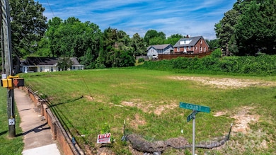 25 N Mcdowell Ave, Marion, NC 28752 - photo 6