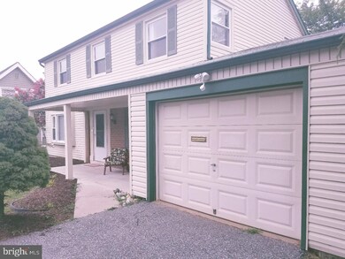 21 Peachfield Ln, Willingboro, NJ 08046 - photo 2