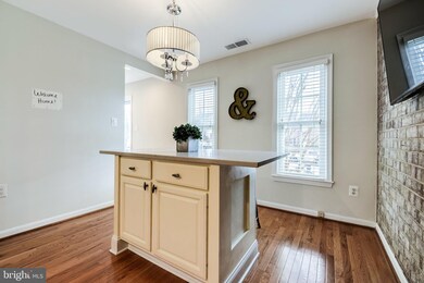 1002 N Vail St, Alexandria, VA 22304 - photo 7