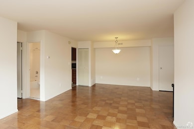 44 Route 25 A unit 206, Smithtown, NY 11787 - photo 4