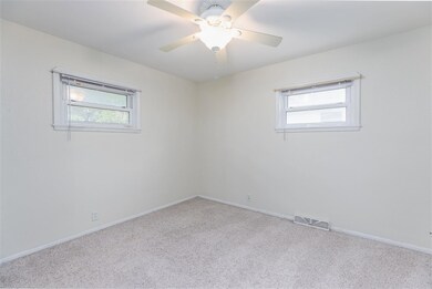 1812 Gibson St, Cedar Falls, IA 50613 - photo 7