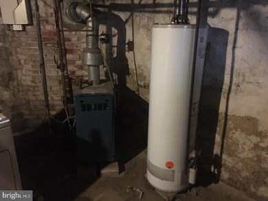 7870 Beverly Blvd, Upper Darby, PA 19082 - photo 6