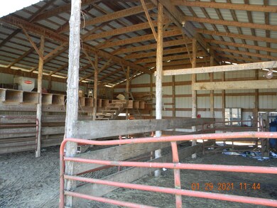 1497 Warner Bridge Rd, Shelbyville, TN 37160 - photo 2