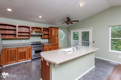 07-Kitchen MS_3464.jpg 2031
