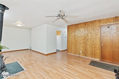 24-Living Room 20201218-DW-2845