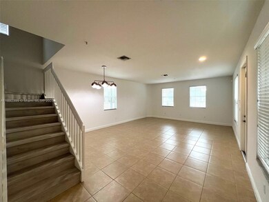 1423 SW 147th Ave, Pembroke Pines, FL 33027 - photo 4