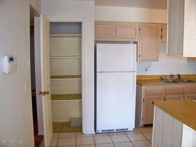 Refrig stays